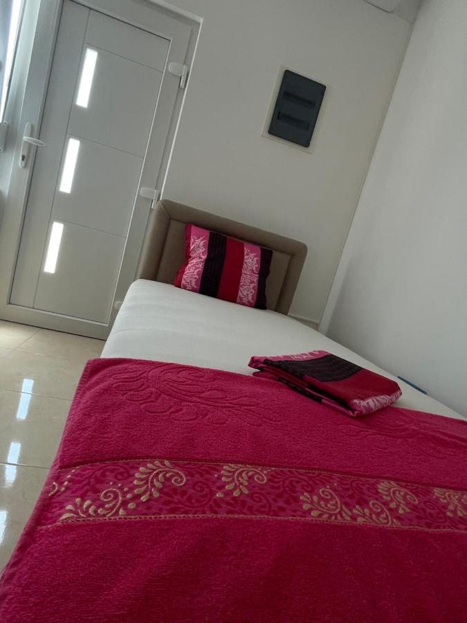 Mit-Apartments Šušanj Dış mekan fotoğraf
