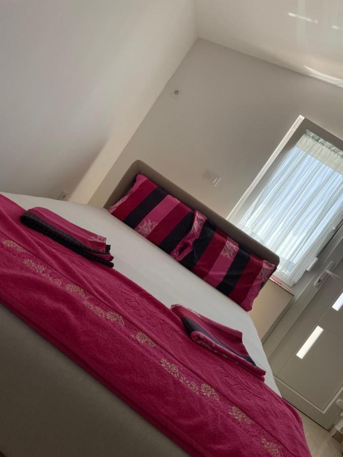 Mit-Apartments Šušanj Dış mekan fotoğraf